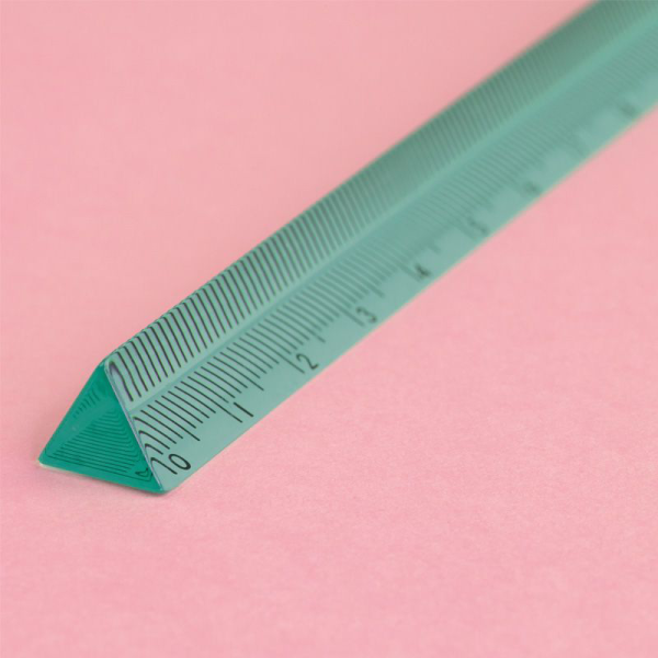regla triangular pequeña milan, disponible al mejor precio en papeleria el mayorista, cali.